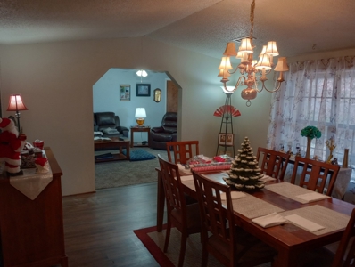 Wonderful 4 bedroom 3 Bath rural 8 acre Home For Sale - image 9