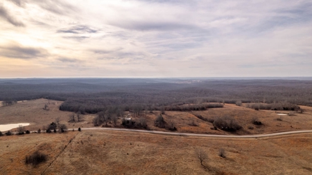 1,207 Acre Hunting Property in Alton, Missouri - image 1