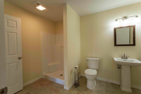 Lake Home For Sale in Horseshoe Bend, AR - image 33