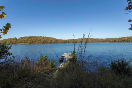 Lake Home For Sale in Horseshoe Bend, AR - image 4