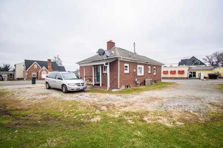 Income Producing Homes for Sale Near Radford University - image 5