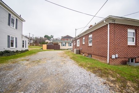 Income Producing Homes for Sale Near Radford University - image 4