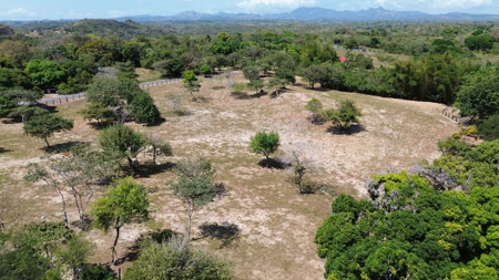 2 Estates Of 1.8 Hectares In Las Uvas - image 7