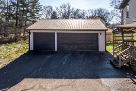 3-Bed, 2-Bath Home in a Prime Location in Reedsburg WI - image 34