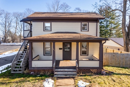 3-Bed, 2-Bath Home in a Prime Location in Reedsburg WI - image 1