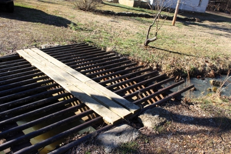 Unrestricted Acreage Near Timbo, Arkansas - image 2