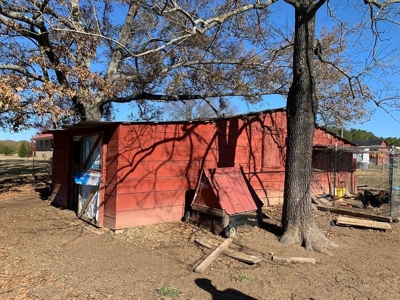 PREPPER'S Paradise/HOBBY Farm in Ouachita Ntl Forrest! - image 3