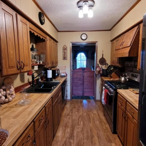 PREPPER'S Paradise/HOBBY Farm in Ouachita Ntl Forrest! - image 25