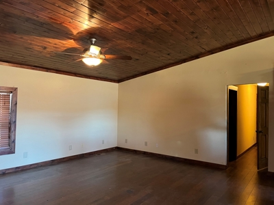 Ranch/Hunting land with Country home for sale in Southeaster - image 11