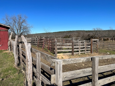 Ranch/Hunting land with Country home for sale in Southeaster - image 37