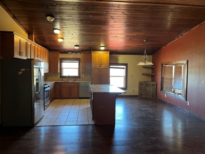Ranch/Hunting land with Country home for sale in Southeaster - image 15