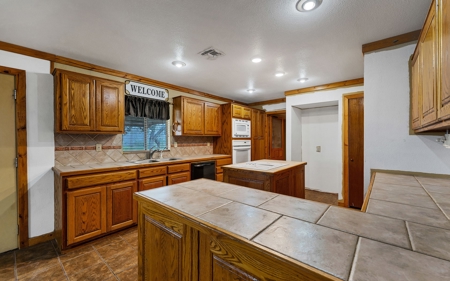 Horse Property In Kleberg County, Texas - image 27