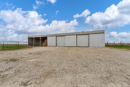 3/2 Home on 12.5acres with arena, barns, chicken coop. - image 9