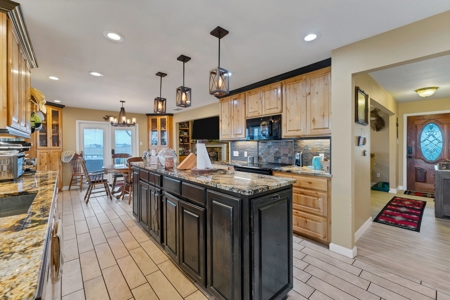 3/2 Home on 12.5acres with arena, barns, chicken coop. - image 16