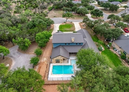 Riverfront Home 2.72 Acres Heartstone Subdivision Concan, TX - image 8
