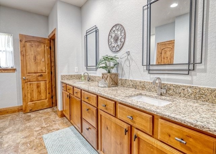 Riverfront Home 2.72 Acres Heartstone Subdivision Concan, TX - image 18