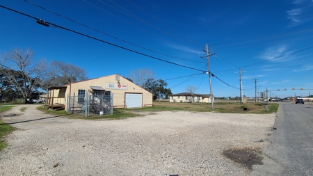 Commercial Listing For Sale in Winnie Texas - image 18