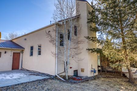 Fixer Upper Home in  Montrose Colorado - image 35