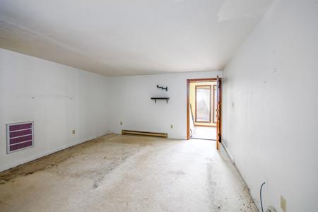 Fixer Upper Home in  Montrose Colorado - image 16