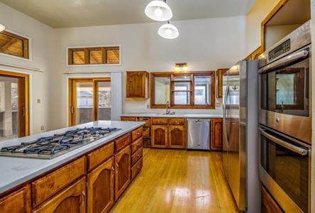 Fixer Upper Home in  Montrose Colorado - image 9