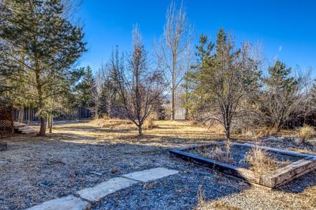 Fixer Upper Home in  Montrose Colorado - image 36