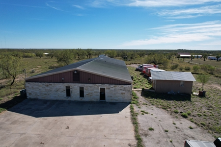Oilfield Mancamp/Truck Yard/Office/Shop - image 5