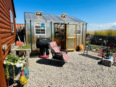 Cozy Central Montana Amish Cabin - image 6