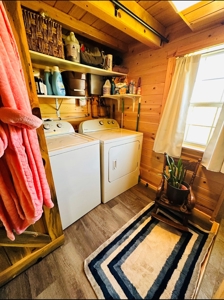 Cozy Central Montana Amish Cabin - image 20