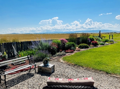 Cozy Central Montana Amish Cabin - image 8