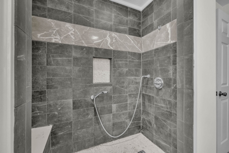 Country Home for Sale in Lewis County, Tennessee - image 33