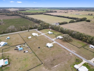 Home for Sale in Trenton, Florida - image 9