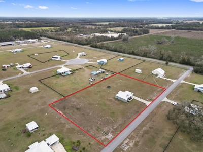 Home for Sale in Trenton, Florida - image 8