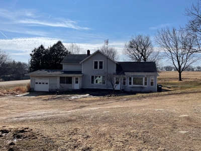 Country Home On 7+/- Acres Green Lake County WI - image 2