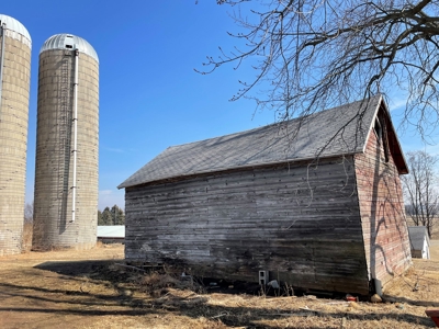 Country Home On 7+/- Acres Green Lake County WI - image 11