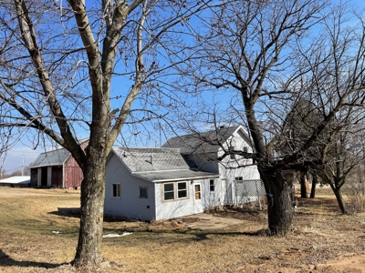 Country Home On 7+/- Acres Green Lake County WI - image 8