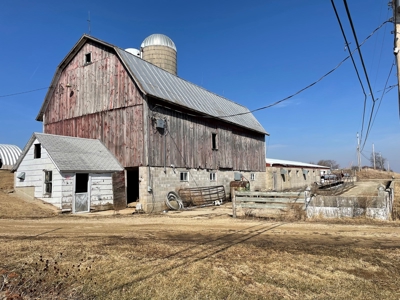 Country Home On 7+/- Acres Green Lake County WI - image 5