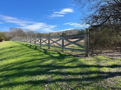 72+ Acre Tennessee Farm Dream - image 1