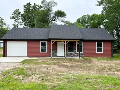 New Construction Home for Sale in Stockton MO - image 3