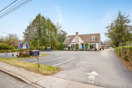Well established business on  busy street! - image 35