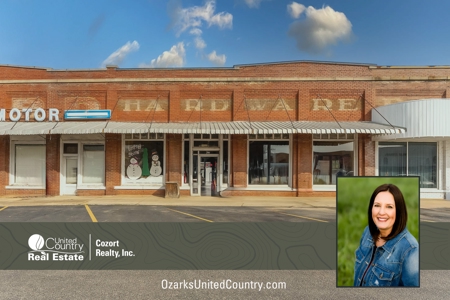 Historic Commercial Building on Alton Missouri Square - image 1