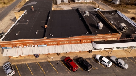 Historic Commercial Building on Alton Missouri Square - image 15