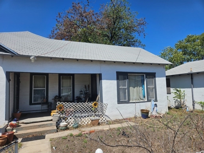 3BR Home on Spacious Lot near Downtown Sonora TX! - image 2