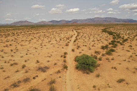 Online Auction 240 Acres Desert Land 5 Parcels (Salome, Az) - image 9