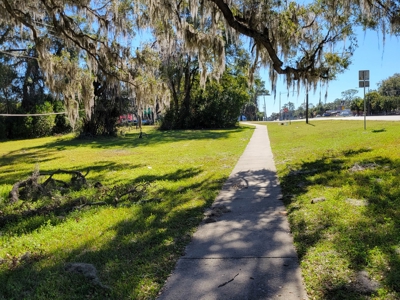 Commercial Zoned Property In High Springs Florida - image 3