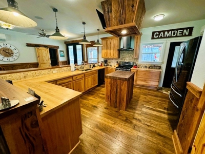 Exquisite Home Located Near the Alabama River in Camden AL - image 17