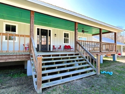 Exquisite Home Located Near the Alabama River in Camden AL - image 33