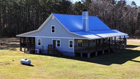 Exquisite Home Located Near the Alabama River in Camden AL - image 1