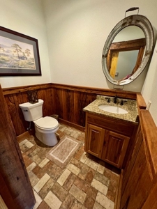 Exquisite Home Located Near the Alabama River in Camden AL - image 16