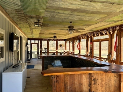 Exquisite Home Located Near the Alabama River in Camden AL - image 29
