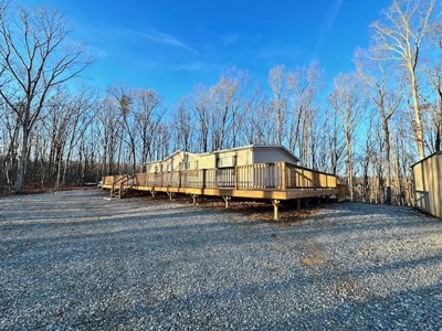 Beautiful Near New Home in Crawford - image 1